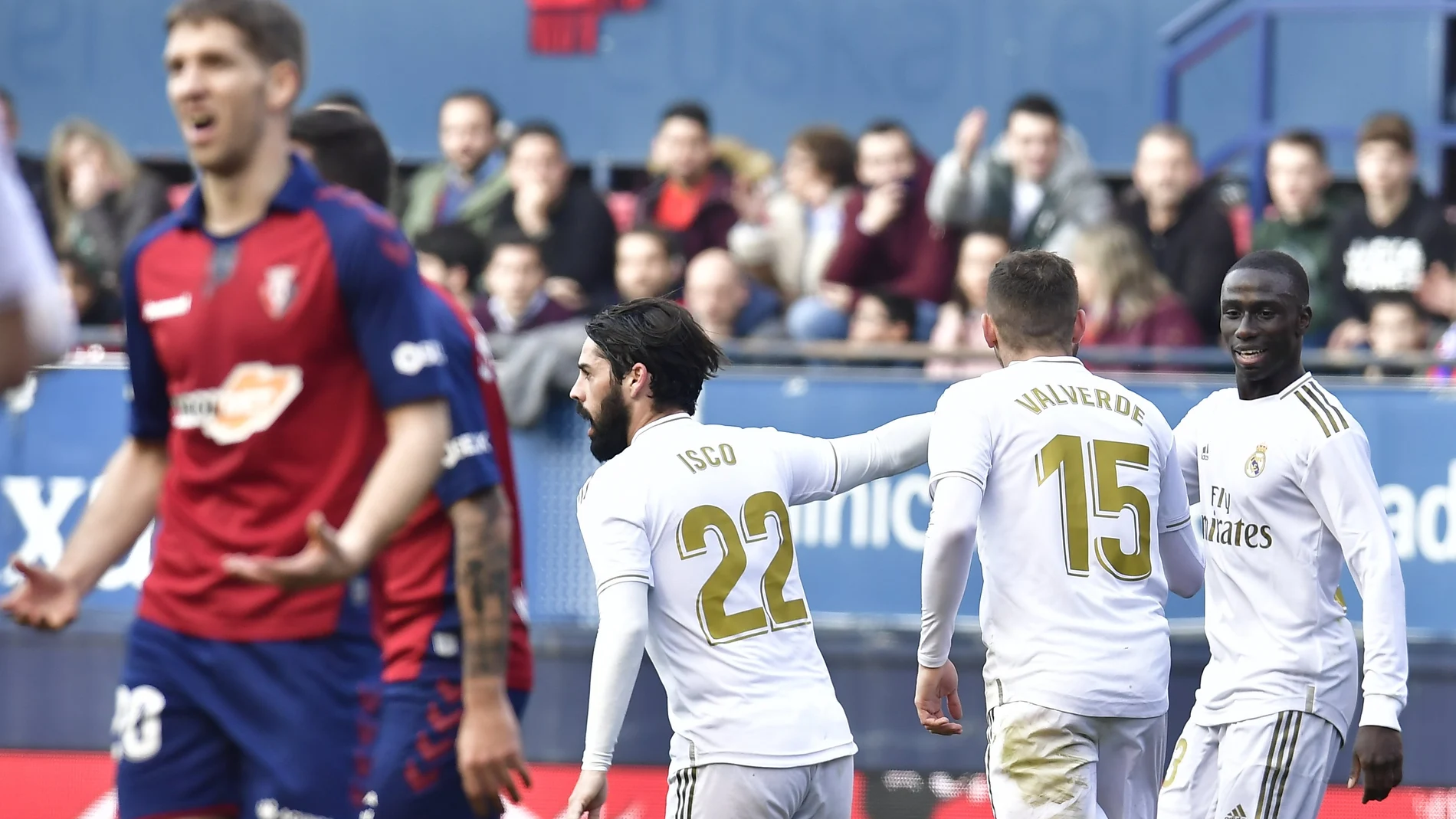 Isco celebra el primer gol del Real Madrid frente a Osasuna