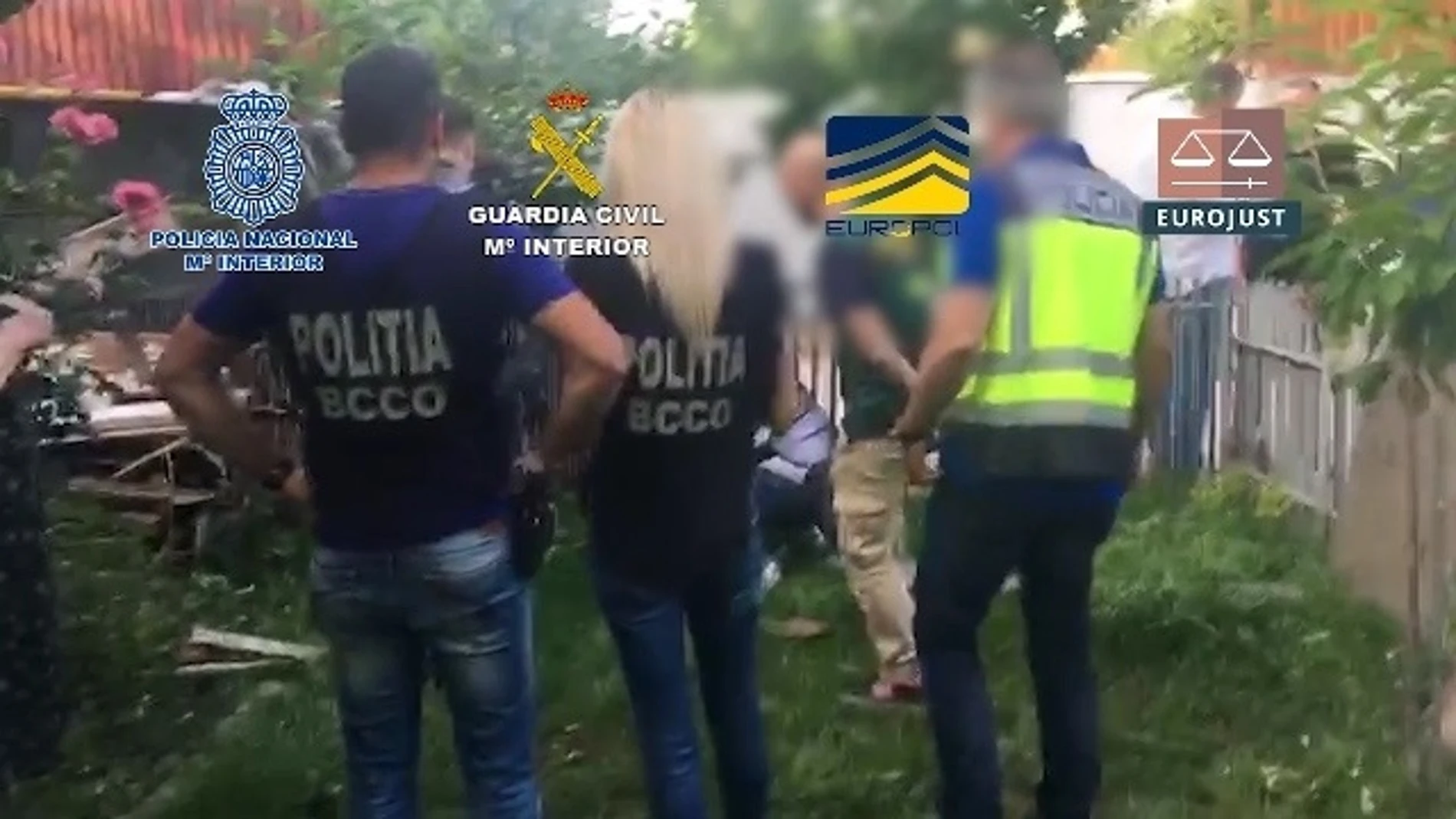 Detenidos en la operación que ha permitido desarticular una red internacional que explotaba sexualmente a mujeres captadas en Rumanía y liberar a 13 víctimas en la provincia de Málaga