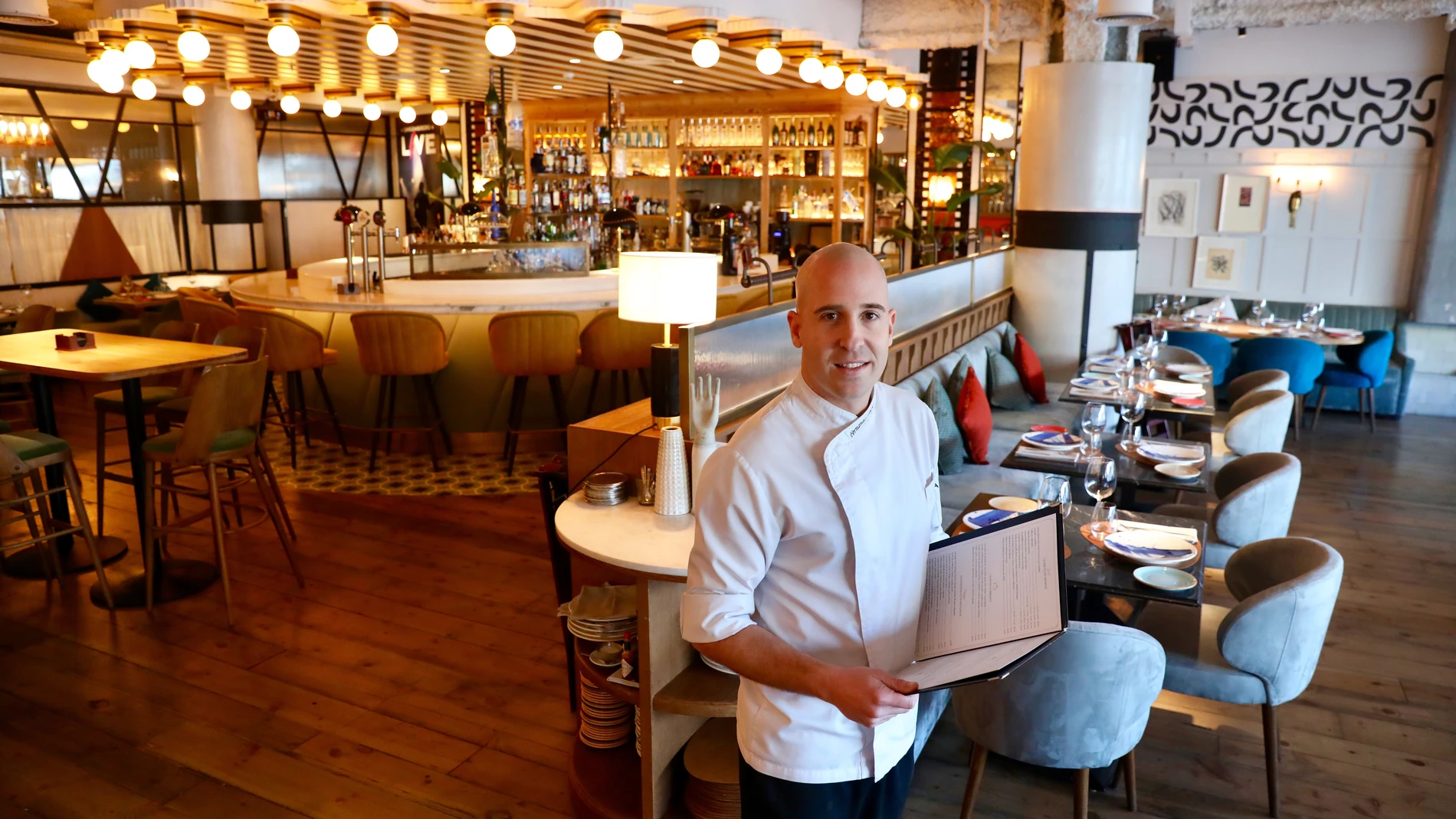 Restaurante Sinsombrero y su cocinero Fernando Meyo.