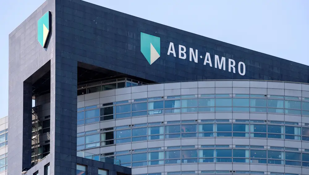 FILE PHOTO: ABN AMRO logo is seen at the headquarters in Amsterdam, Netherlands May 14, 2019. Picture taken May 14, 2019. REUTERS/Piroschka van de Wouw/File Photo