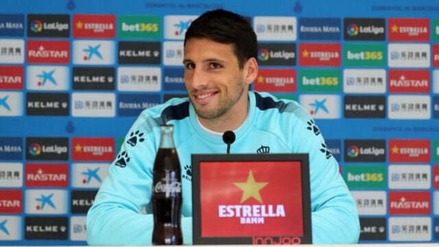 Jonathan Calleri en rueda de prensa.