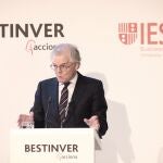 El presidente de la Comisión Nacional del Mercado de Valores (CNMV), Sebastián Albella, durante su intervención en la inaguración del Encuentro Informativo: II Observatorio del Ahorro y la Inversión en España organizado por Bestinver y el IESE, en Madrid