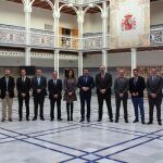 El consejero Antonio Luengo con los técnicos de la Consejería de Agua, Agricultura, Ganadería, Pesca y Medio Ambiente