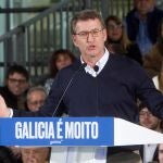 El Presidente de la Xunta de Galicia Alberto Núñez Feijóo, durante su intervención hoy sábado en el Auditorio Mar de Vigo