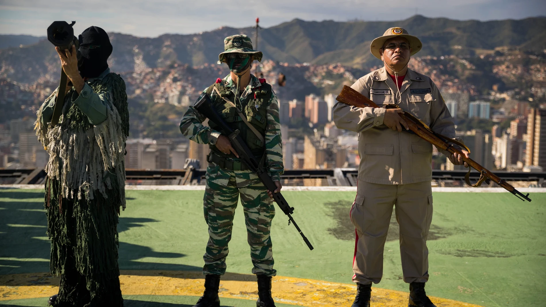 Soldados participan en los ejercicios militares en Caracas durante este fin de semana/EFE