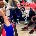 Doncic hace un mate durante el All-Star