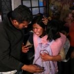 María Magdalena, madre de Fátima, de 7 años, que desapareció el 11 de febrero reacciona cuando el ataúd de Fátima llega a su casa en la Ciudad de México, México, el 17 de febrero de 2020. (REUTERS / Edgard Garrido)