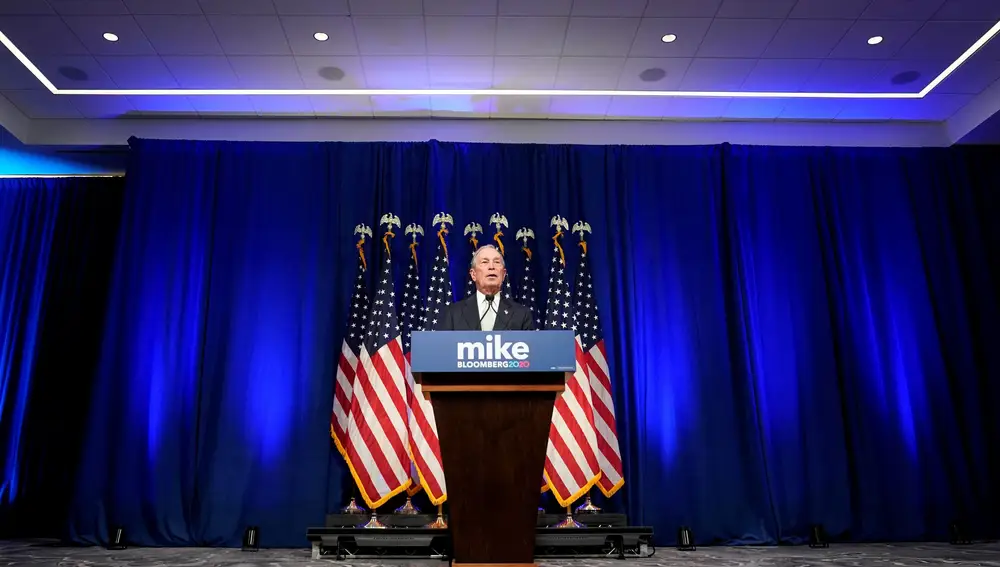 FILE PHOTO: Democratic U.S. presidential candidate Michael Bloomberg addresses a news conference after launching his presidential bid in Norfolk, Virginia, U.S., November 25, 2019. REUTERS/Joshua Roberts/File Photo