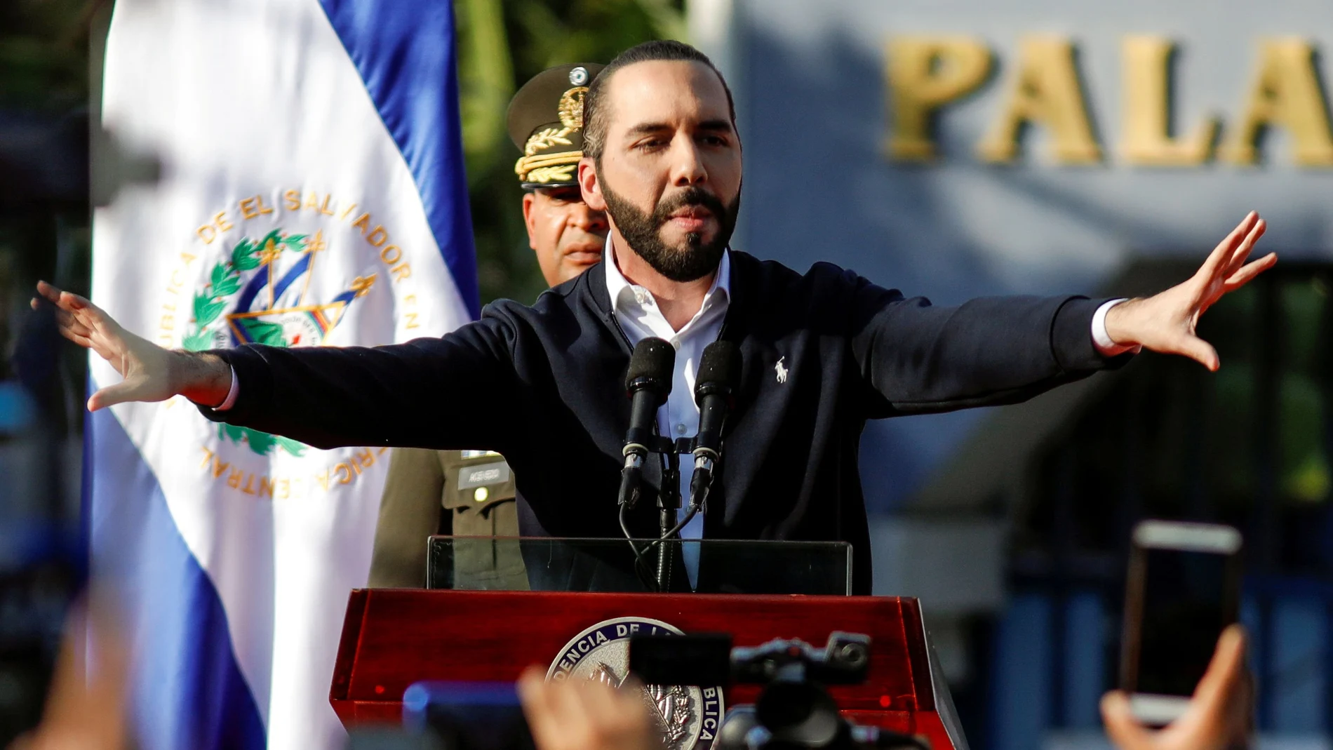 FILE PHOTO: Supporters of Salvadoran President Nayib Bukele protest outside the national congress in San Salvador