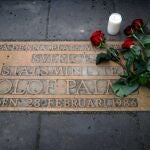 El asesinado ex primer ministro Olof Palme descansa en el cementerio Adolf Fredrik, en el centro de Estocolmo/REUTERS