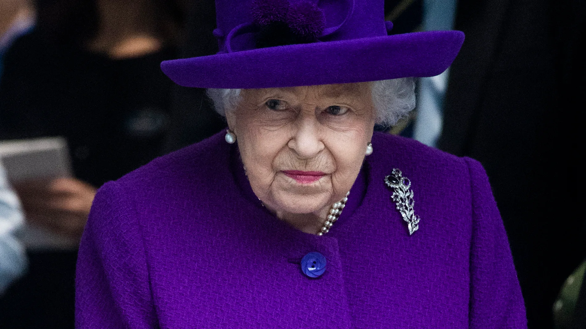 Queen Elizabeth II visits London hospital