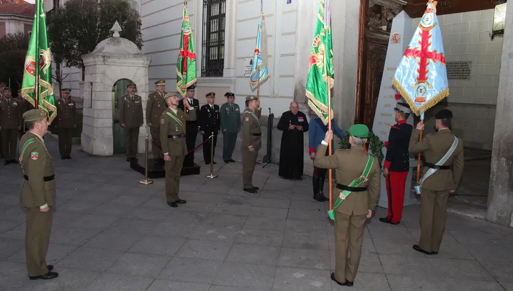 Homenaje a los que dieron su vida por España
