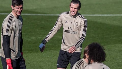 El delantero galés del Real Madrid Gareth Bale durante el entrenamiento en la Ciudad Deportiva de Valdebebas