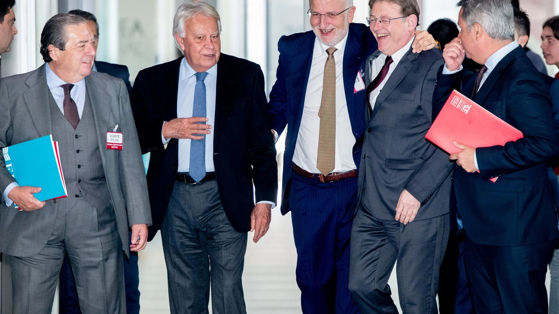 El expresidente del Gobierno Felipe González ayer junto a Juan Roig, Vicente Boluda y Ximo Puig