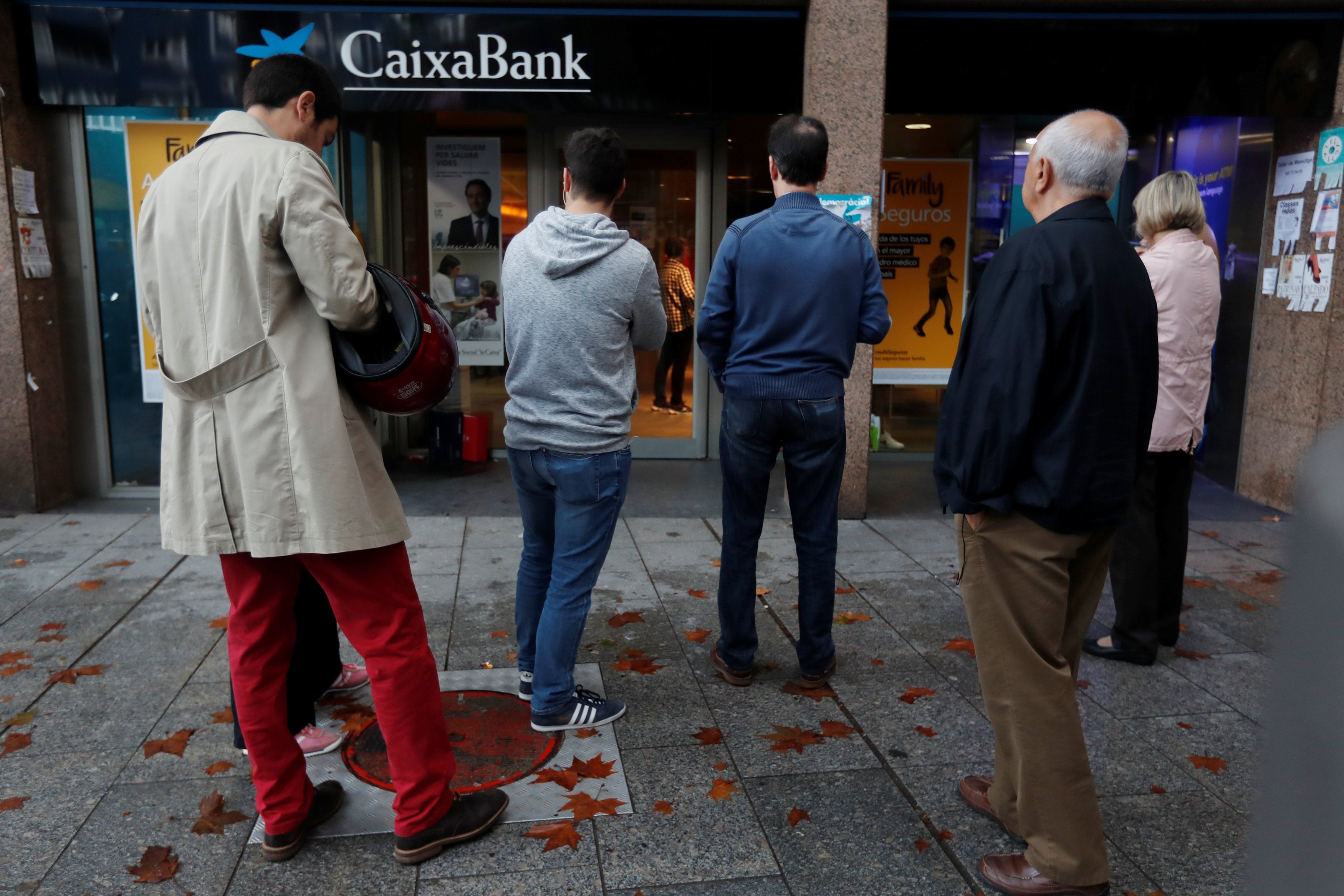 Caixabank y Sabadell rechazan la idea del Gobierno de dejar la