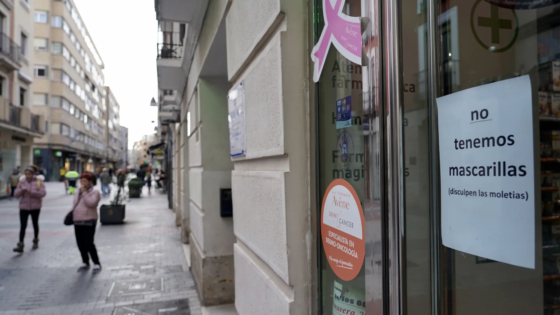 Las farmacias de Castilla y León se empiezan a quedar sin mascarillas