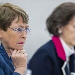 Alta Comisionada para los Derechos Humanos, Michelle Bachelet, escucha discursos durante el segmento de alto nivel de la 43ª sesión del Consejo de Derechos Humanos,en Ginebra, Suiza, el 27 de febrero de 2020. (EFE/EPA/MARTIAL TREZZINI)