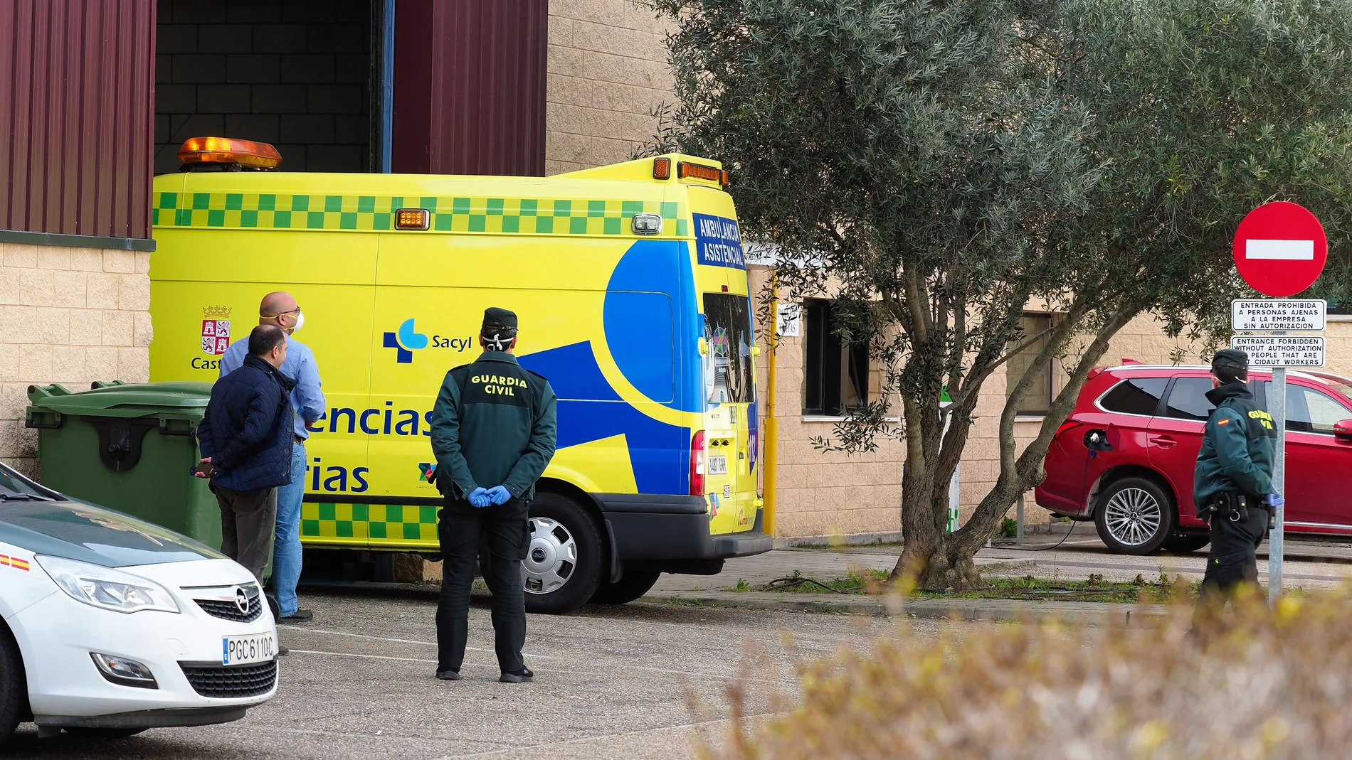 Una ambulancia llega a las dependencias de Cidaut