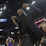 LeBron James fue baja en el partido de los Lakers ante los Golden State Warriors