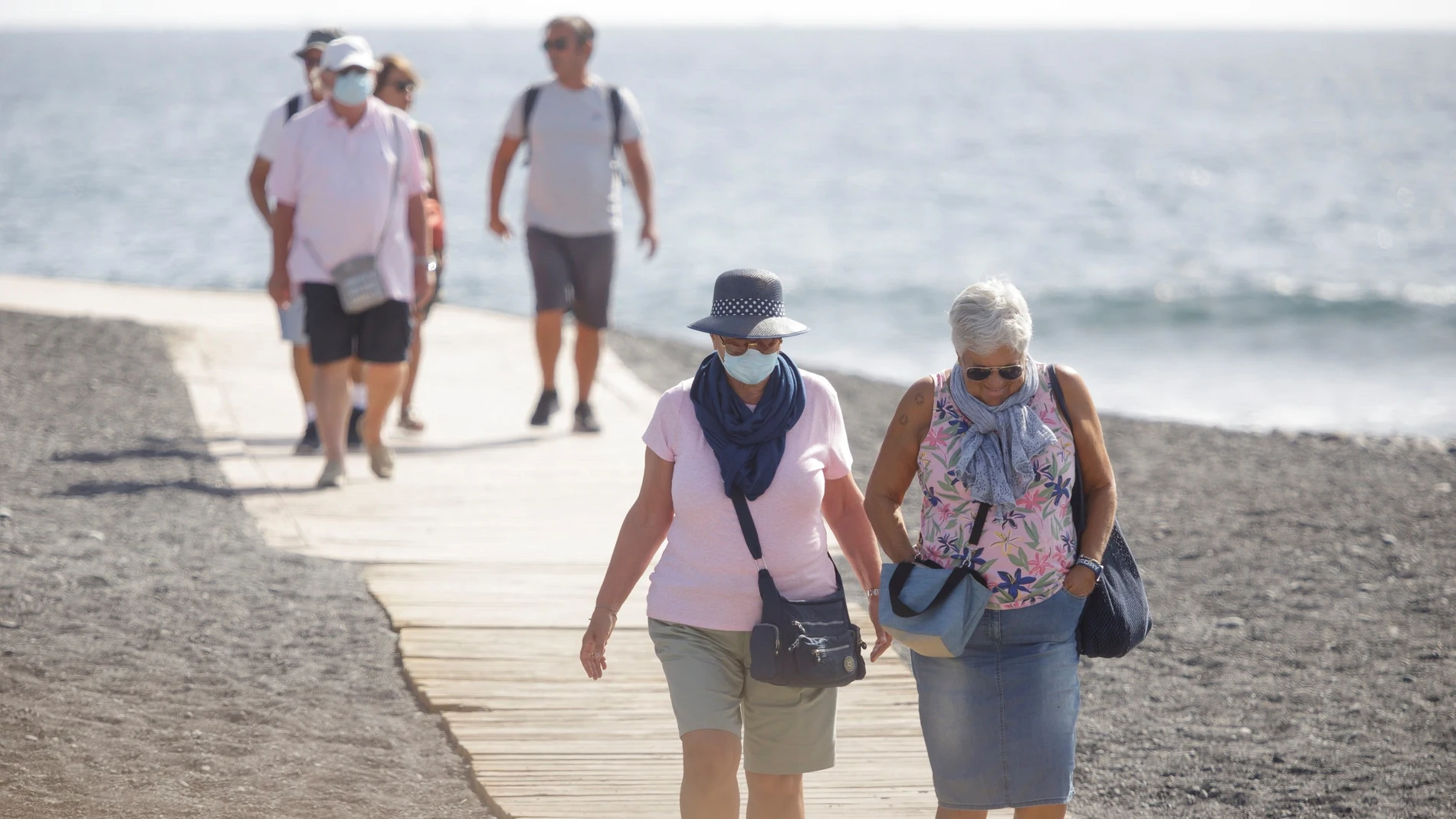La situación en Canarias "pinta bien" porque no hay contagio comunitario