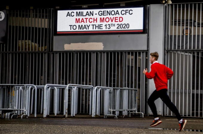 La Serie A, la liga italiana de fútbol, es un caos por el coronavirus