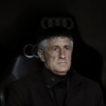 Quique Setién, en el banquillo del Santiago Bernabéu