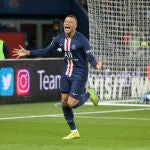 Mbappé celebra un gol