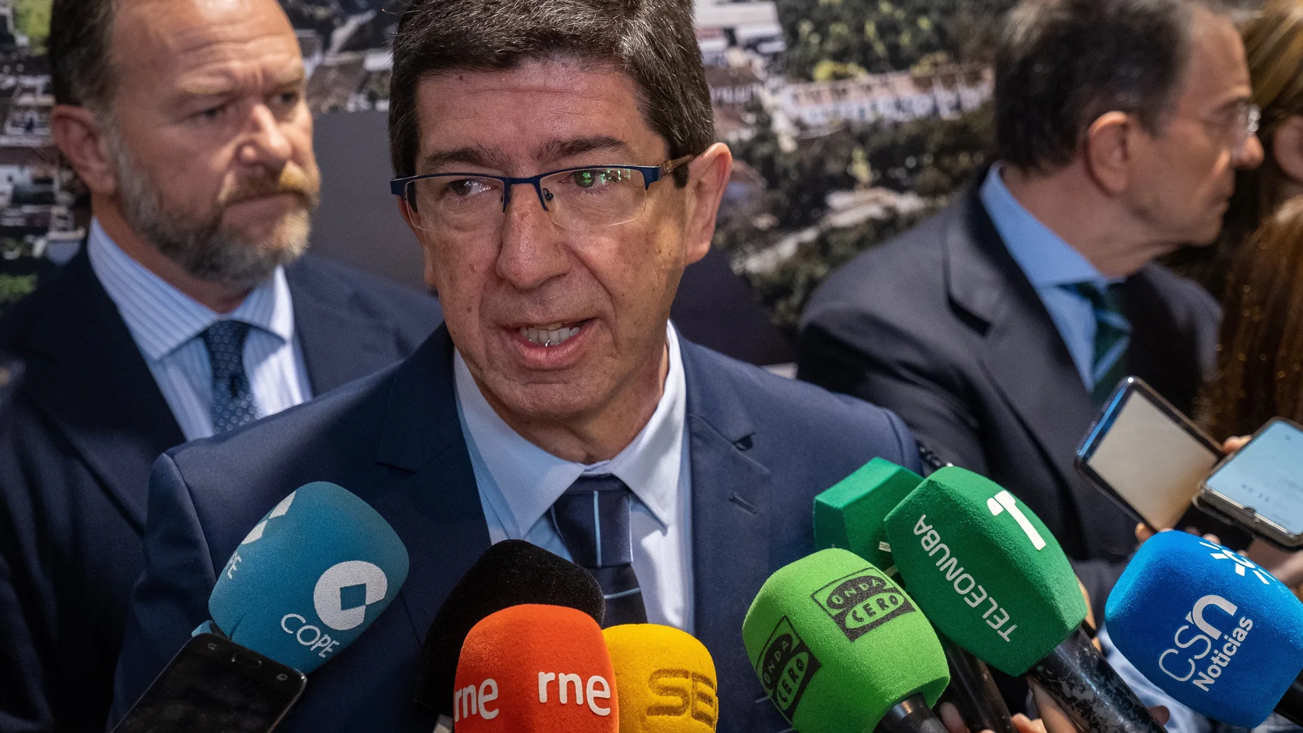 Juan Marín inaugura Foro de Turismo en Huelva