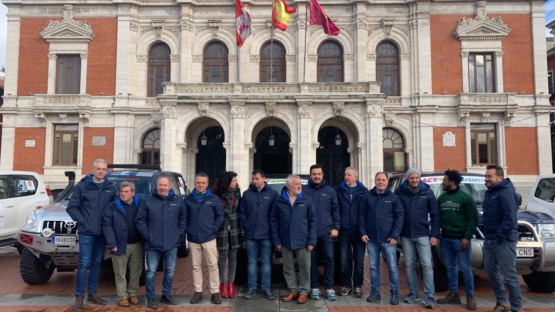 El Raid Sahara Adventure Valladolid parte hacia Marruecos en su vigésima edición con once vehículos y 20 integrantes