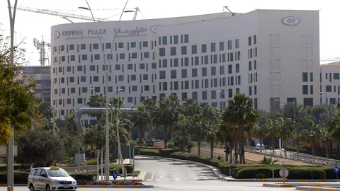 Hotel de Abu Dhabi en el que se encuentra retenido el Cofidis