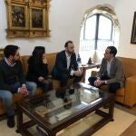 El presidente de la Diputación de Valladolid, Conrado Íscar, junto a los periodistas Pedro Lechuga, Ana Garrido y Jorge Francés