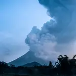 El volcán Monte Merapi en erupción. Slamet Riyadi/ZUMA 03/03/2020 ONLY FOR USE IN SPAIN