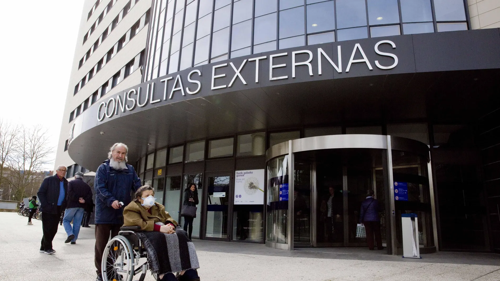 Cuatro nuevos positivos elevan a 17 los casos de coronavirus en Euskadi