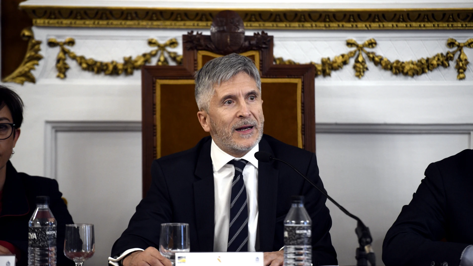 Fernando Grande-Marlaska clausura unas jornadas sobre contaminación marítima lideradas por la Guardia Civil