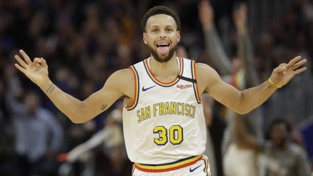 Stephen Curry reapareció con los Warriors ante los Toronto Raptors