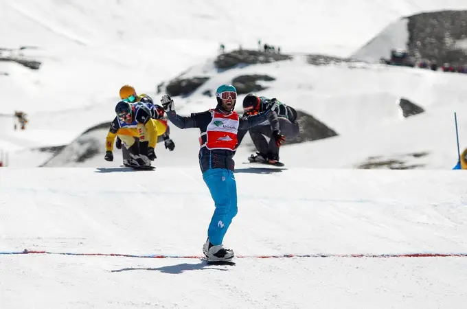 Lucas Eguibar se impone en la Copa del Mundo snowboardcross de Sierra Nevada
