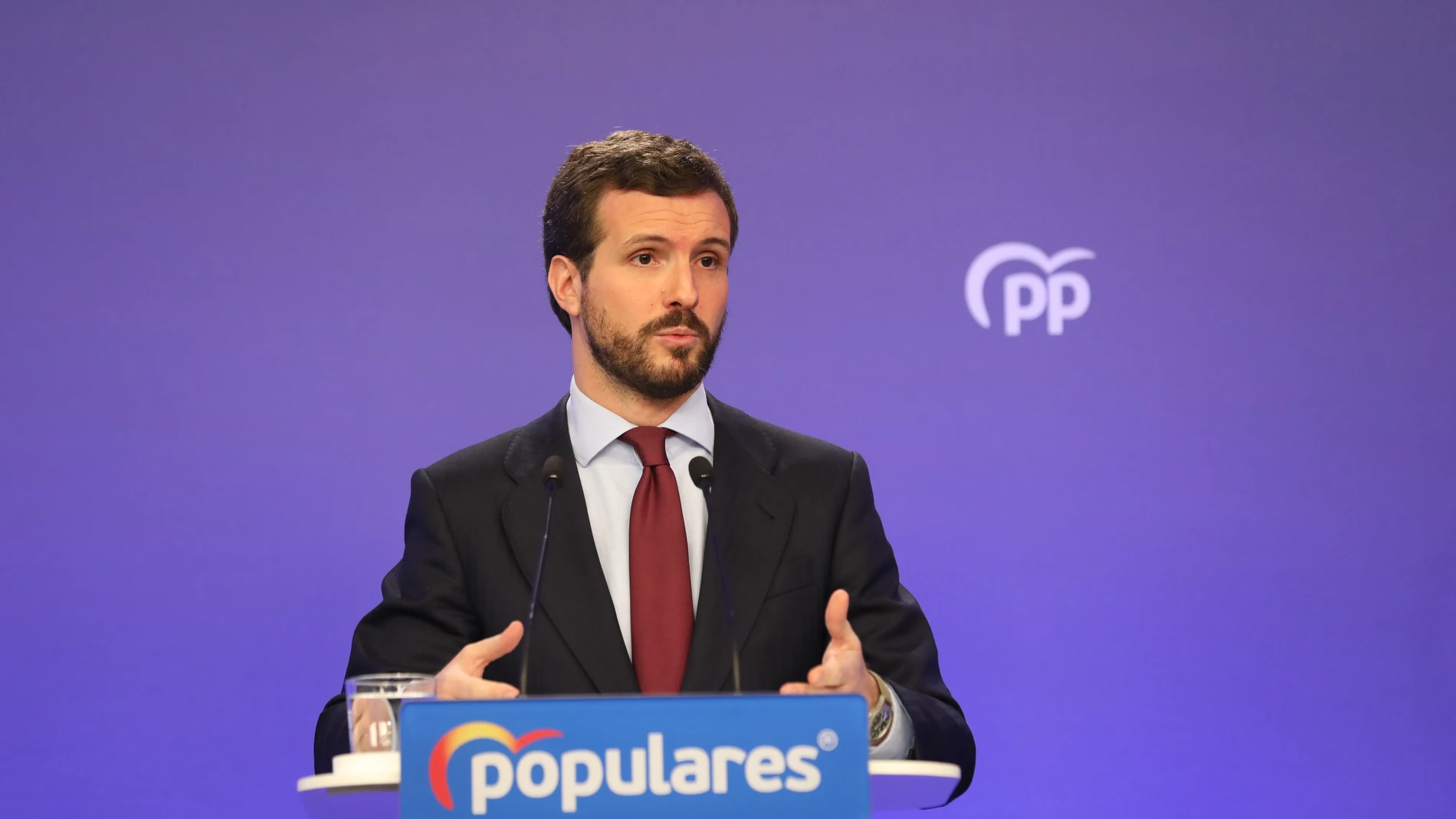 El presidente del Partido Popular, Pablo Casado, interviene en una rueda de prensa convocada ante los medios tras la reunión del Comité de Dirección del PP