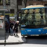 La Comunidad de Madrid desinfectará a diario los vehículos destinados al transporte regular de viajeros