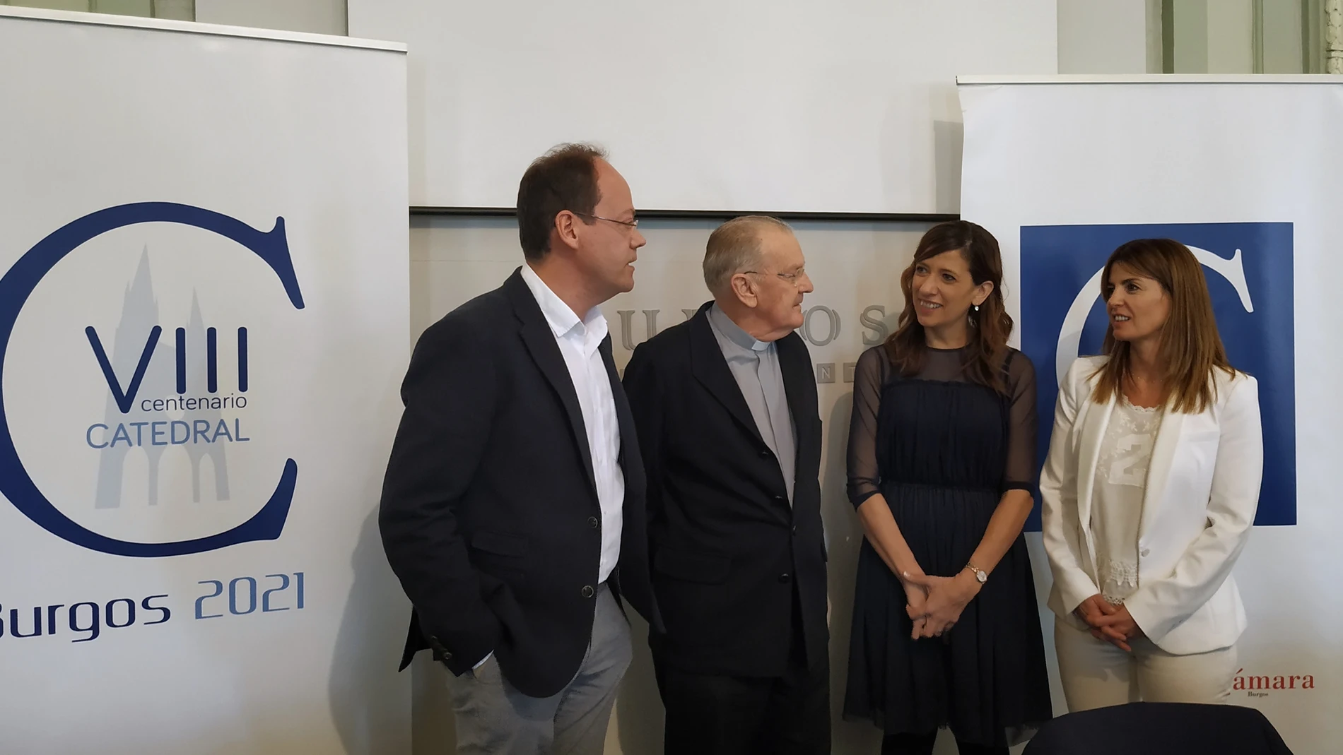 Último acto de la Fundación. Diego Crespo, coordinador del concurso; Pablo González Cámara, deán de la Catedral; Nuria Barrio, presidenta del Instituto Municipal de Cultura y Turismo, y Piluca Gil, directora general de la Fundación VIII Centenario de la Catedral. Burgos 2021