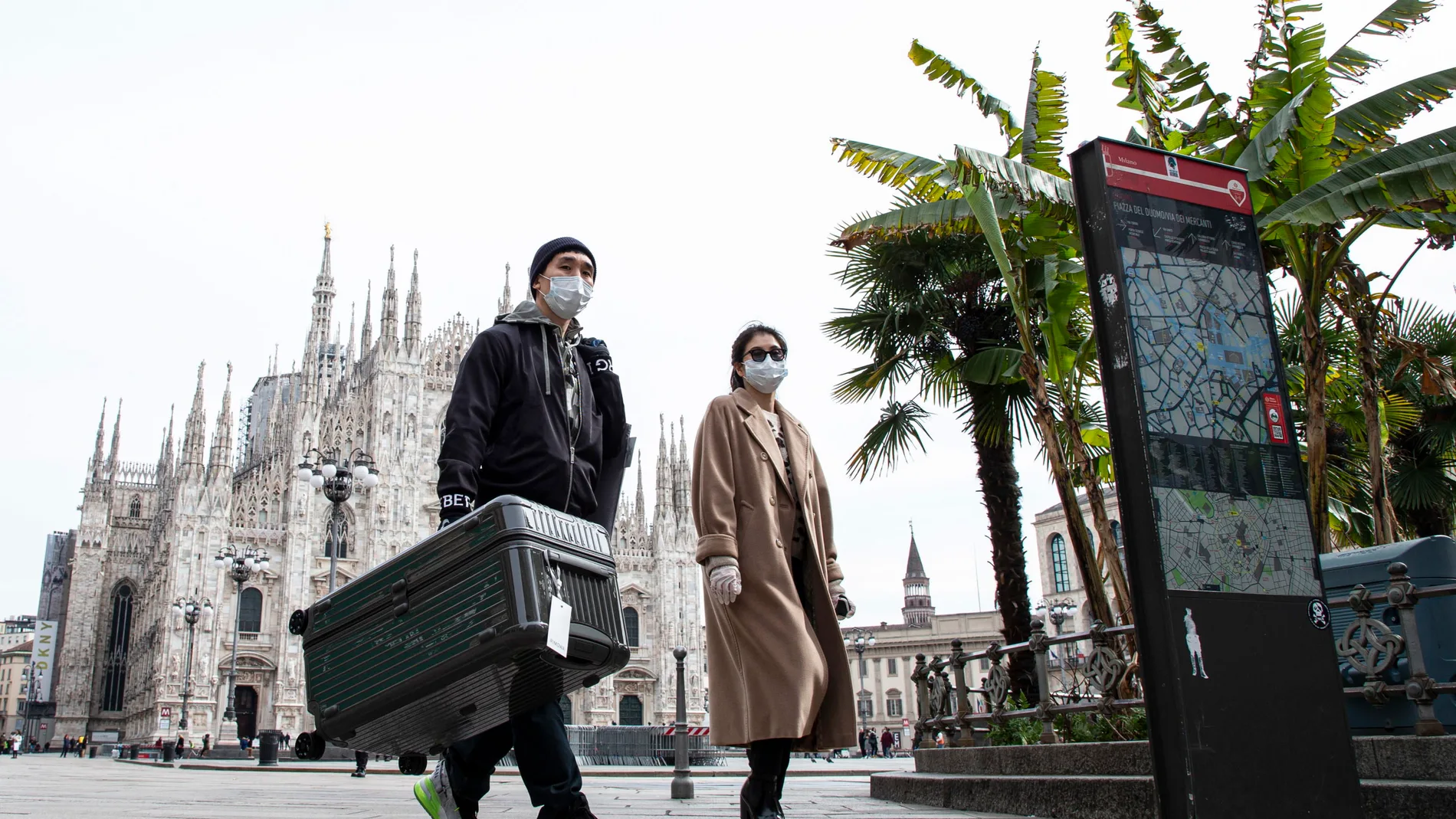 Milan's streets deserted as whole of Italy now in coronavirus lockdown
