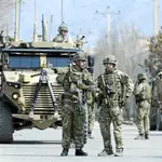 Los soldados de EE UU deberán abandonar Afganistán dentro de catorce meses