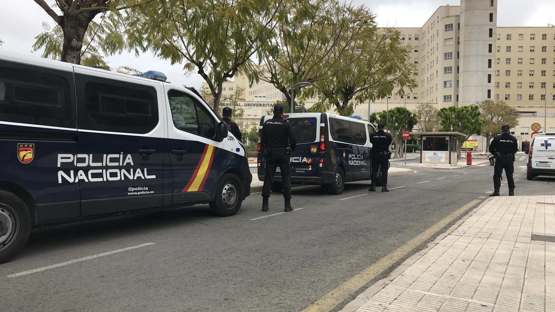 Alicante.- Sucesos.- La Policía implementa un dispositivo especial por el Estado de Alarma