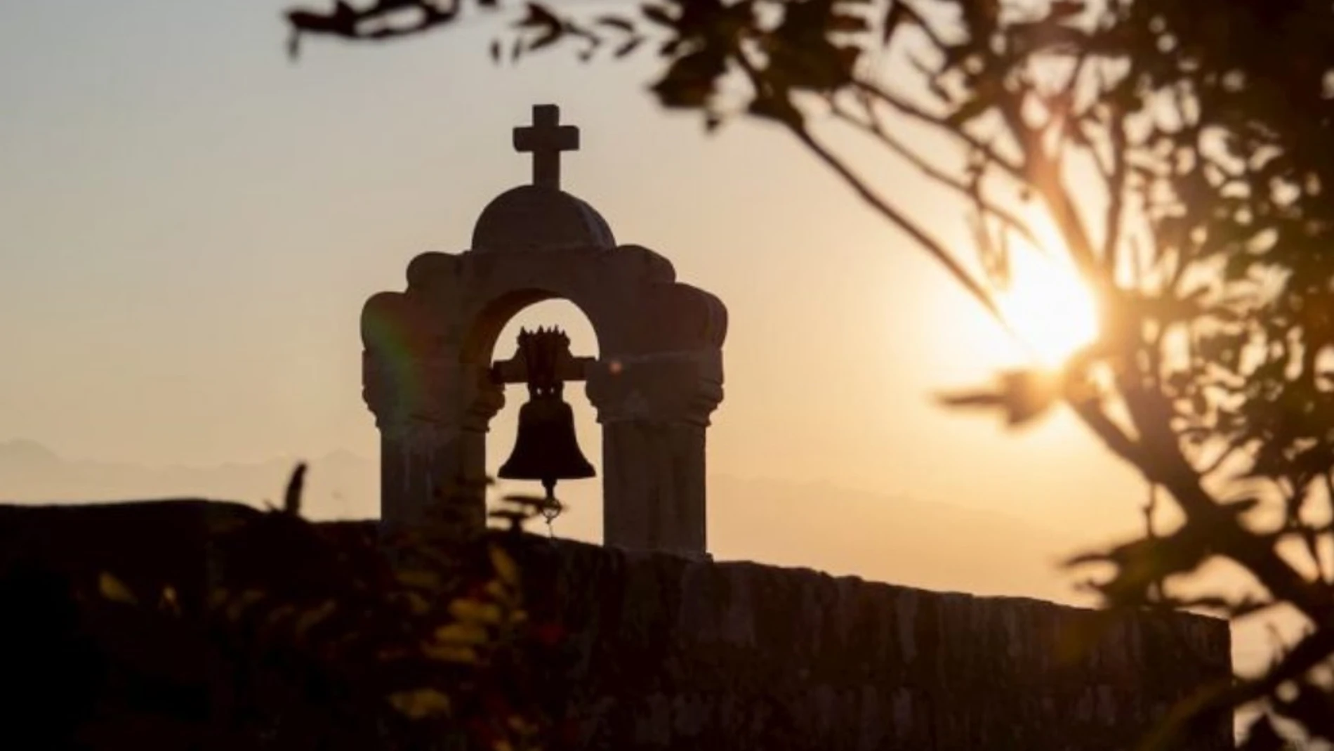 Repique de campanas a la hora del Ángelus