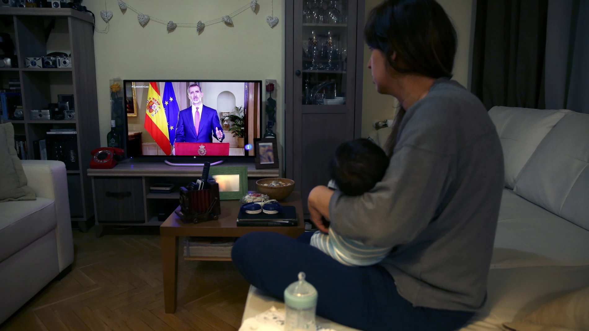 S.M. el Rey Felipe VI, se dirige por televisión con motivo de la crisis del coronavirus.