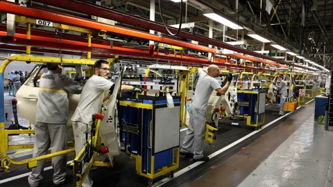 Renault y 50 empresas presentan un proyecto para el PERTE del vehículo eléctrico
