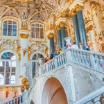 El Museo del Hermitage ​de San Petersburgo, Rusia, es una de las mayores pinacotecas y museos de antigüedades del mundo