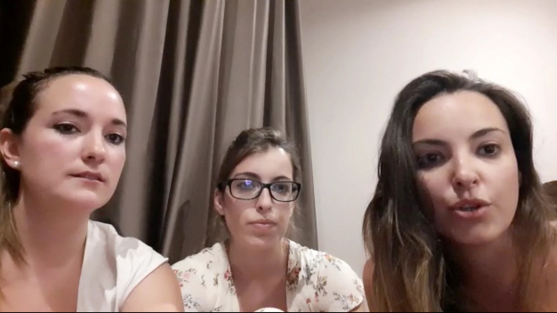 Sara, María y Rebeca, tres jóvenes españolas, una de ellas procedente de Burgos, difunden a través de las redes sociales un vídeo en el que piden ayuda para ser repatriadas a España