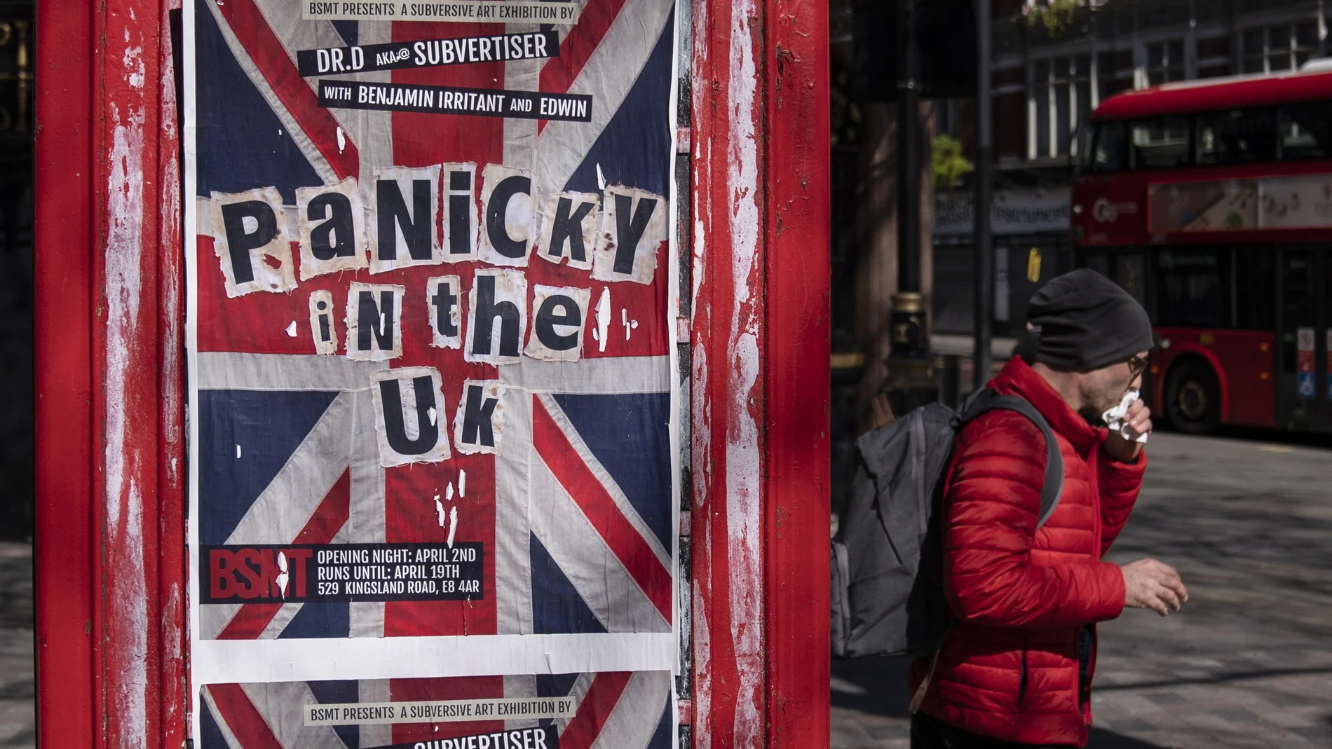 Cartel publicitario en una calle de Londres.