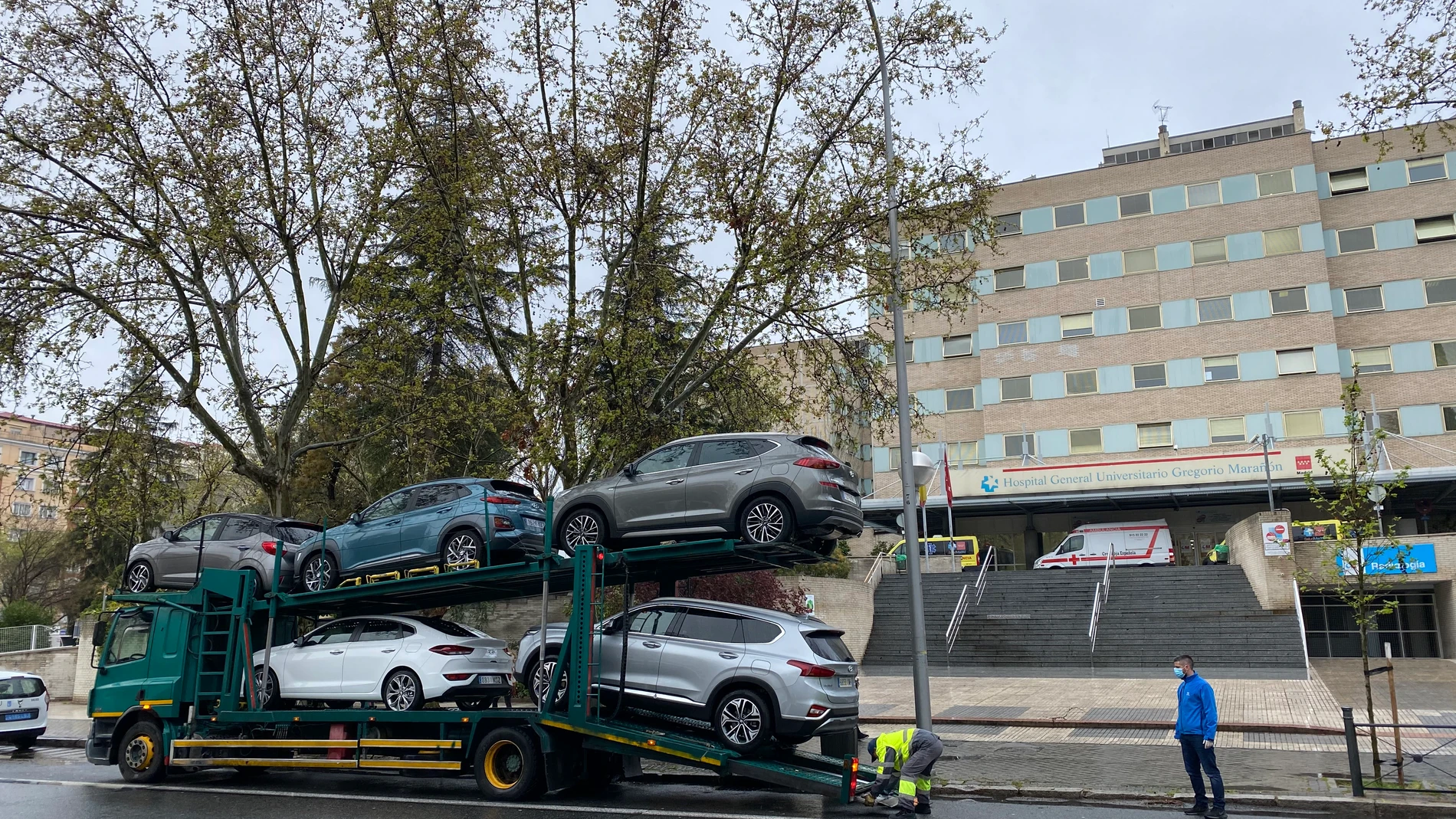 Las marcas de coches ceden sus flotas a los hospitales