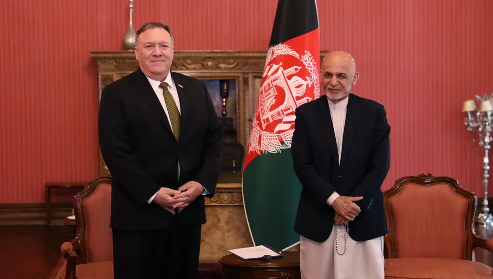 Mike Pompeo con Ashraf Ghani